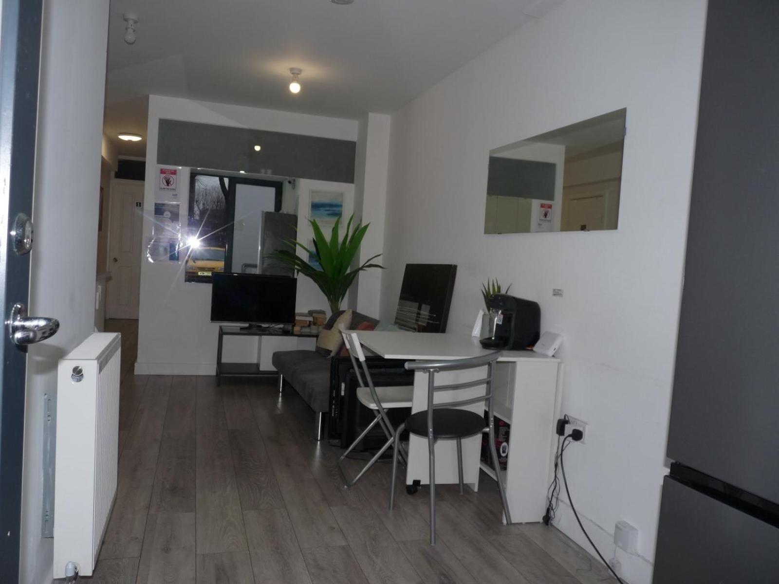 Home Away London Exterior photo