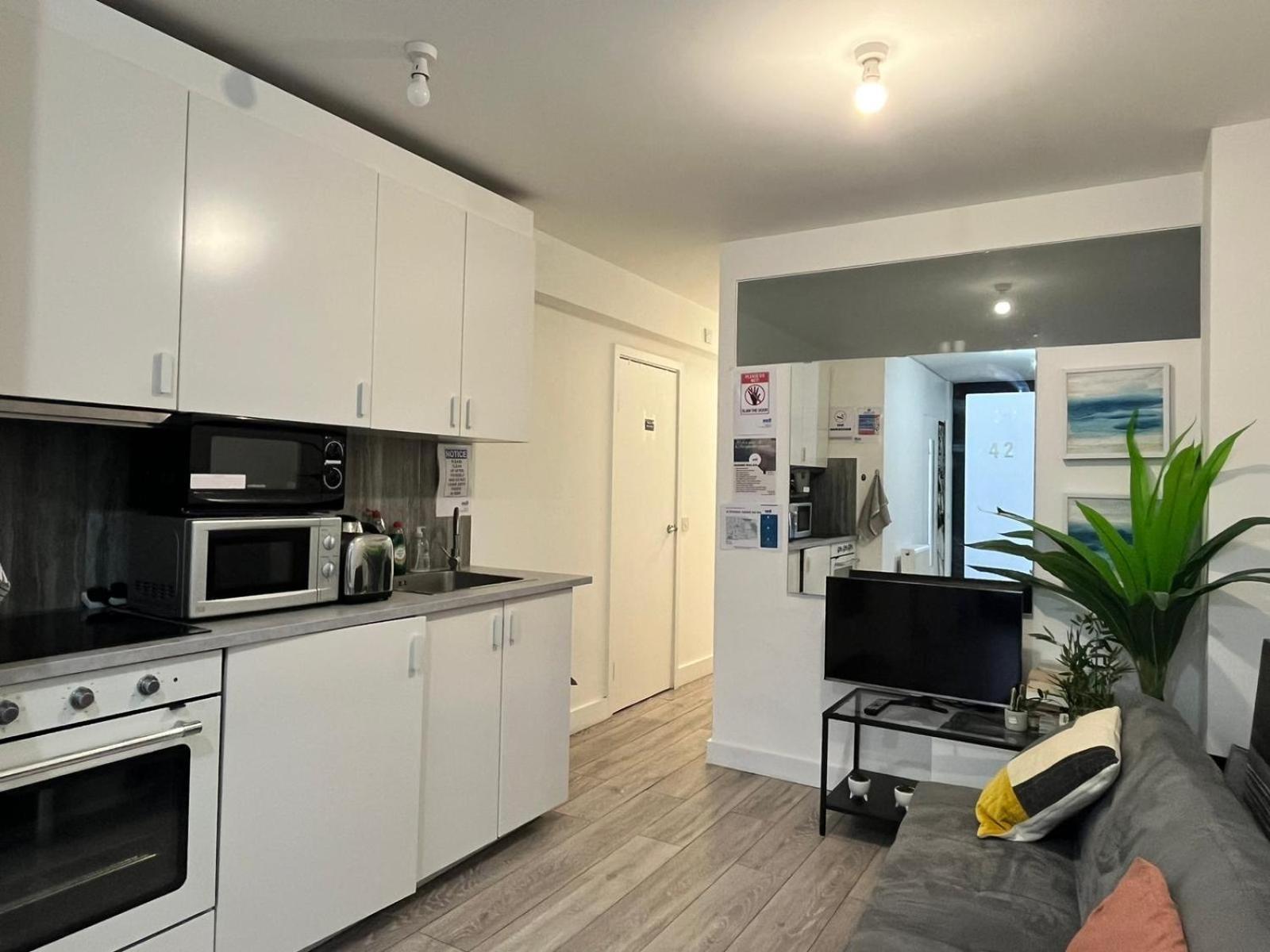 Home Away London Exterior photo